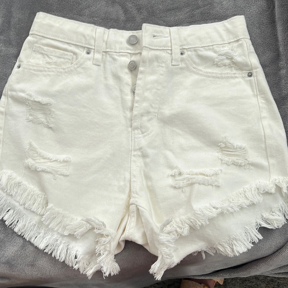White high waisted shorts